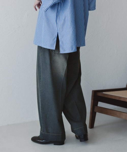 epnok（エプノック）の「ロールアップデニムバギーパンツ（デニムパンツ・メンズ・ライトインディゴブルー/ダークブルー/ブラック系その他/グレイッシュブルー・SMALL/MEDIUM/LARGE）」の13枚目の写真