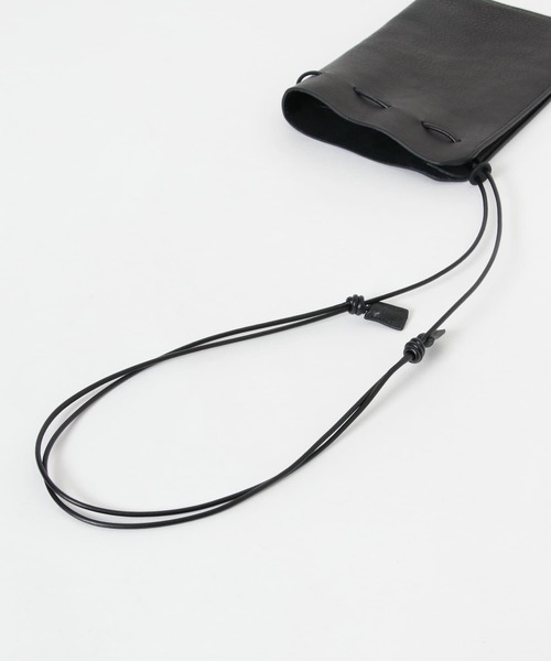 ITTI(イッチ)の「ITTI HERRIE KINCHAKU POUCH-PM(ショルダーバッグ・レディース・ブラック・-)」の5枚目の写真