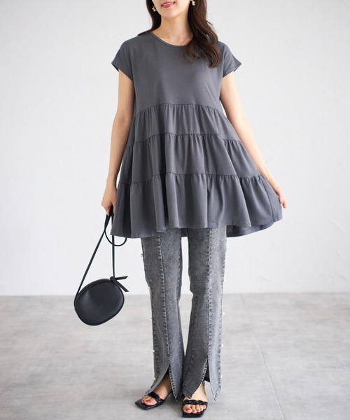 tocco closet(トッコ クローゼット)の「【ZOZO限定】ティアードチュニックトップス(Tシャツ/カットソー・レディース・チャコール/モカ/ブラック/グレイッシュベージュ・M)」の18枚目の写真