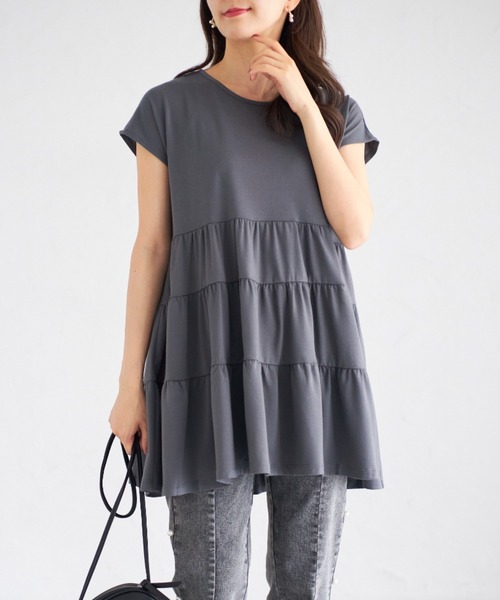 tocco closet(トッコ クローゼット)の「【ZOZO限定】ティアードチュニックトップス(Tシャツ/カットソー・レディース・チャコール/モカ/ブラック/グレイッシュベージュ・M)」の16枚目の写真