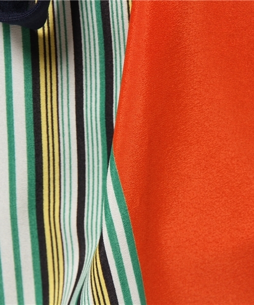 PAPILLONNER（パピヨネ）の「バックプリントカーディ（カーディガン/ボレロ・レディース・オレンジ・FREE）」の3枚目の写真