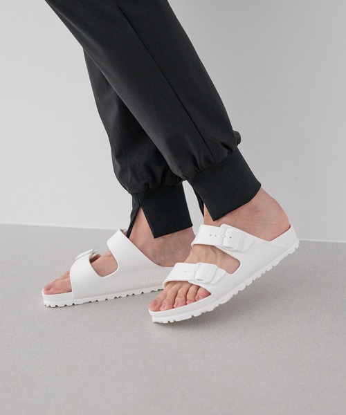 BIRKENSTOCK(ビルケンシュトック)の「【HEREIAM】BIRKENSTOCK(ビルケンシュトック)】/Arizona EVA(サンダル・レディース・ホワイト/ブラック・MEDIUM/SMALL)」の7枚目の写真