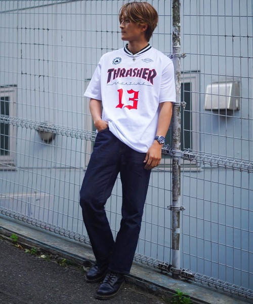 THRASHER(スラッシャー)の「【ムラサキスポーツ限定】THRASHER/スラッシャー ゲームシャツ/半袖Tシャツ オーバーサイズ ユニセックス THM-24SPSST09(Tシャツ/カットソー・メンズ・ホワイト/ブラック・M/XL/L)」の6枚目の写真