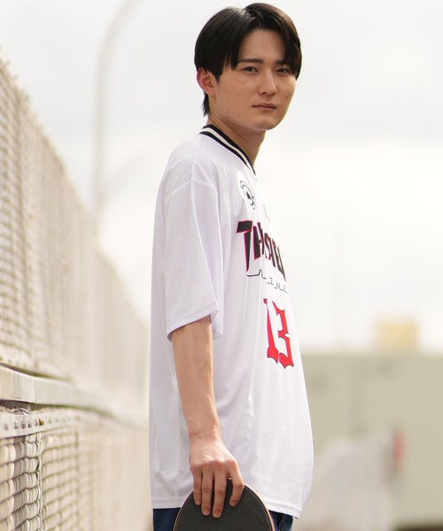 THRASHER(スラッシャー)の「【ムラサキスポーツ限定】THRASHER/スラッシャー ゲームシャツ/半袖Tシャツ オーバーサイズ ユニセックス THM-24SPSST09(Tシャツ/カットソー・メンズ・ホワイト/ブラック・M/XL/L)」の15枚目の写真