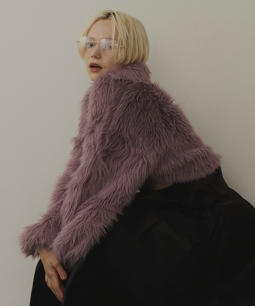 VIOLETTA（ヴィオレッタ）の「フェザーヤーンニットプルオーバー（ニット/セーター・レディース・ピンク/レッド/ブラック/チャコールグレー/ホワイト・FREE）」の4枚目の写真