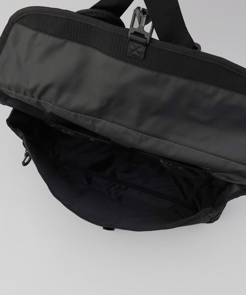 KiU（キウ）の「KiU/キウ FULL REF MESSENGER BAG/フルリフレクターメッセンジャーバッグ（ショルダーバッグ・メンズ・グレー/ブラック・ONE SIZE）」の10枚目の写真