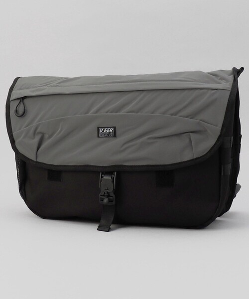 KiU（キウ）の「KiU/キウ FULL REF MESSENGER BAG/フルリフレクターメッセンジャーバッグ（ショルダーバッグ・メンズ・グレー/ブラック・ONE SIZE）」の21枚目の写真