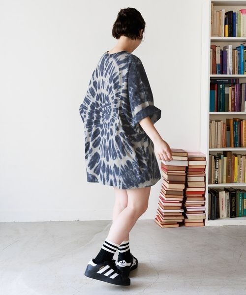 PBLIM（ページボーイリム）の「PBLIM/タイダイＴ（Tシャツ/カットソー・レディース・チャコールグレー/ネイビー・MEDIUM/LARGE）」の9枚目の写真