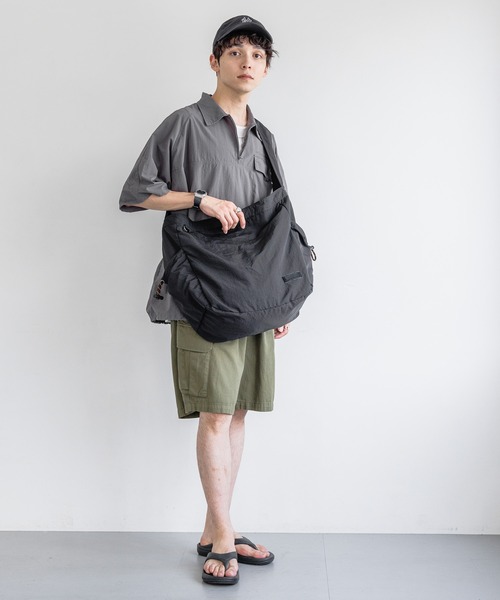 UNIVERSAL OVERALL（ユニバーサルオーバーオール）の「【UNIVERSAL OVERALL】2WAY/ナイロンショルダーバッグ（ショルダーバッグ・メンズ・オフホワイト/グレー/ブラック・FREE）」の20枚目の写真