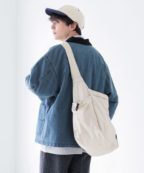 UNIVERSAL OVERALL（ユニバーサルオーバーオール）の「【UNIVERSAL OVERALL】2WAY/ナイロンショルダーバッグ（ショルダーバッグ・メンズ・オフホワイト/グレー/ブラック・FREE）」の12枚目の写真