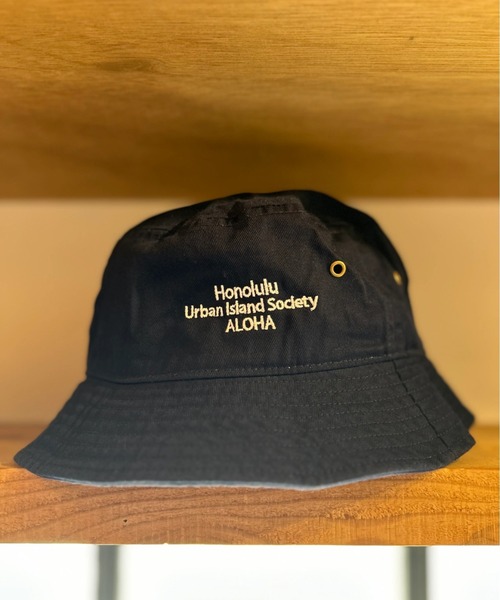 【URBAN ISLAND SOCIETY/アーバンアイランドソサエティ】BUCKET HAT/ワンポイントロゴバケハ(バケットハット)(ハット)|URBAN ISLAND SOCIETY(アーバンアイランドソサエティ) 【URBAN ISLAND SOCIETY/アーバンアイランドソサエティ】BUCKET HAT/ワンポイントロゴバケハ(バケットハット)(ハット)|URBAN ISLAND SOCIETY(アーバンアイランドソサエティ)