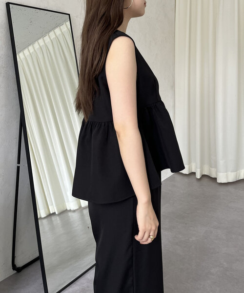 prose verse（プロズヴェール）の「【セットアップ】ショートペプラムジレ×ワイドパンツ（つなぎ/オールインワン・レディース・ブラック・MEDIUM/PM）」の18枚目の写真