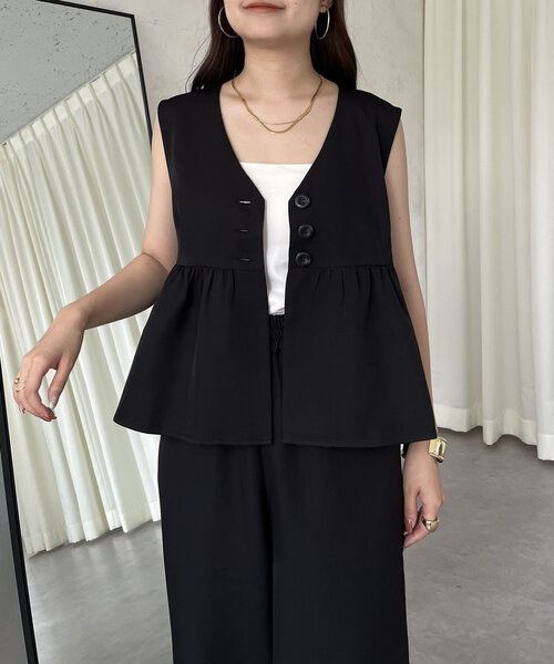 prose verse（プロズヴェール）の「【セットアップ】ショートペプラムジレ×ワイドパンツ（つなぎ/オールインワン・レディース・ブラック・MEDIUM/PM）」の21枚目の写真