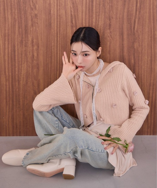 one after another NICE CLAUP(ワンアフターアナザーナイスクラップ)の「ローズニットパーカー(パーカー・レディース・ピンク/ブラック/オフホワイト・FREE)」の6枚目の写真