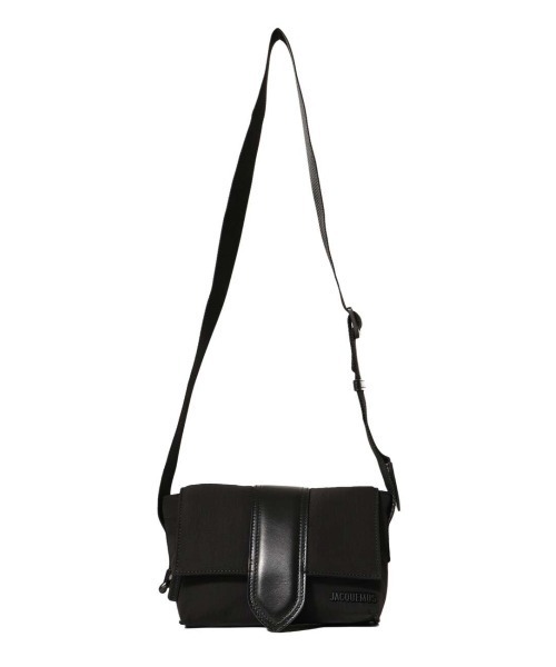JACQUEMUS(ジャックムス)の「LE PETIT MESSENGER BAMBIN(ショルダーバッグ・メンズ・ブラック・ONE SIZE)」の1枚目の写真