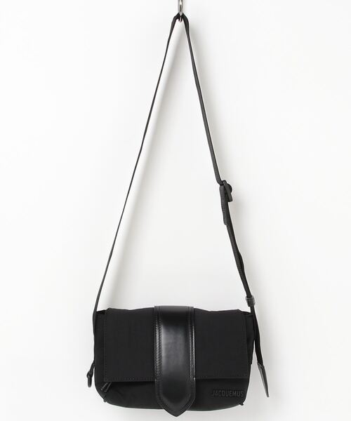 JACQUEMUS(ジャックムス)の「LE PETIT MESSENGER BAMBIN(ショルダーバッグ・メンズ・ブラック・ONE SIZE)」の7枚目の写真