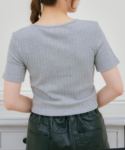 ems excite(エムズエキサイト)の「ハトメレースアップCT(Tシャツ/カットソー・レディース・ダークグレー/ブラック/オフホワイト・FREE)」の15枚目の写真