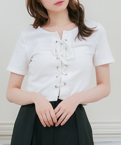 ems excite(エムズエキサイト)の「ハトメレースアップCT(Tシャツ/カットソー・レディース・ダークグレー/ブラック/オフホワイト・FREE)」の5枚目の写真