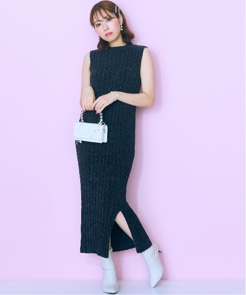 marun(マルン)の「<大きいサイズ> ラメモールリブニットワンピース marun(ワンピース・レディース・ピンク/ブラック・4L/3L/5L/LL/L)」の3枚目の写真