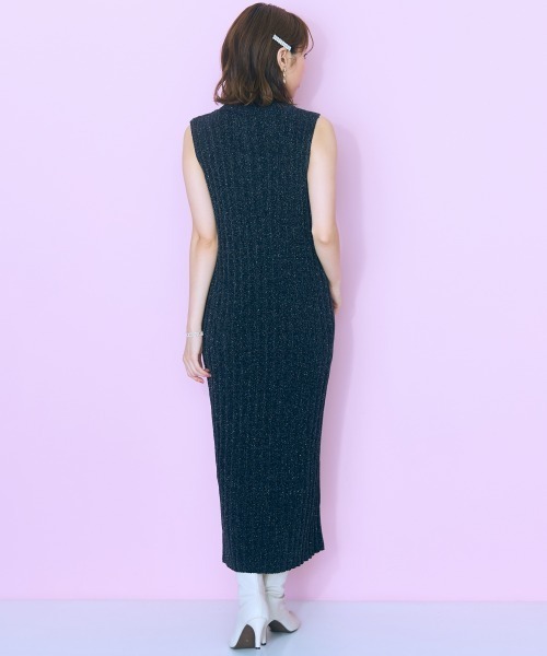 marun(マルン)の「<大きいサイズ> ラメモールリブニットワンピース marun(ワンピース・レディース・ピンク/ブラック・4L/3L/5L/LL/L)」の14枚目の写真