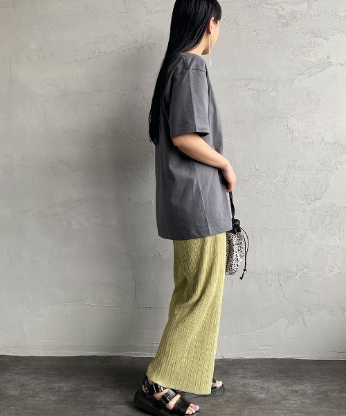 HANES（ヘインズ）の「[HANES/ヘインズ] BEEFY ショートスリーブパックTシャツ（Tシャツ/カットソー・レディース・ホワイト/レッド/ベージュ/ネイビー/パープル/グレー/ダークグリーン/ブラック/オリーブ/ダークグレー・L/XL/S/XS/M）」の16枚目の写真