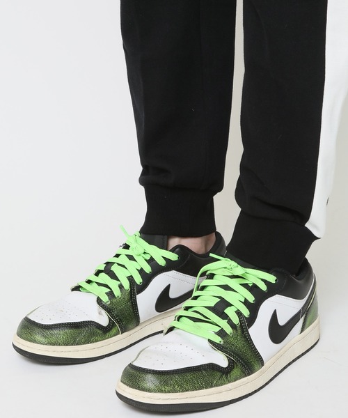 ARCADE（アーケード）の「選べるデザイン！ジョガーパンツ 無地 一本ライン 二本ライン トラックパンツ（スウェットパンツ・メンズ・ブラック系1/ブラック系/ブラック系2・M/L/LL）」の4枚目の写真