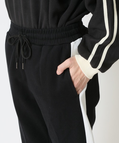 ARCADE（アーケード）の「選べるデザイン！ジョガーパンツ 無地 一本ライン 二本ライン トラックパンツ（スウェットパンツ・メンズ・ブラック系1/ブラック系/ブラック系2・M/L/LL）」の6枚目の写真