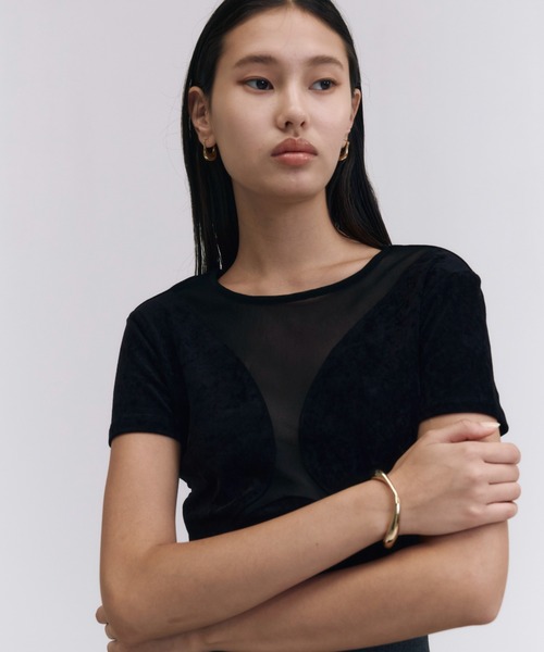 JOSE MOON(ジョゼムーン)の「CURVE METAL BANGLE(バングル/リストバンド・レディース・シルバー/ゴールド・FREE)」の3枚目の写真