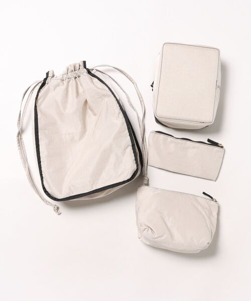 cache cache（カシュ カシュ）の「カシュカシュ cachecache / トラベルシシュウ4個セット（ポーチ・レディース・アイボリー/グレー・FREE）」の3枚目の写真
