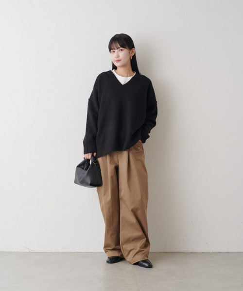 Lui's（ルイス）の「インナーセットVネックプルオーバー（ニット/セーター・レディース・ブルー/モカ/ブラック・FREE）」の11枚目の写真