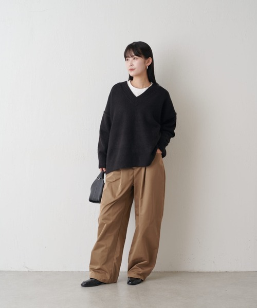 Lui's（ルイス）の「インナーセットVネックプルオーバー（ニット/セーター・レディース・ブルー/モカ/ブラック・FREE）」の12枚目の写真