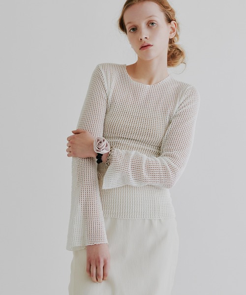kiehtova(キエトヴァ)の「【kiehtova】BELL SLEEVE MESH KNIT KTWR4(ニット/セーター・レディース・ブラック/ホワイト・FREE)」の9枚目の写真