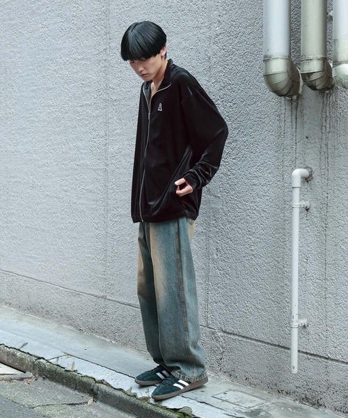ALAND（エーランド）の「【UNISEX】ALAND／ベロアZIPジャージ（ジャージ・レディース・チャコール/ブラック・SMALL/LARGE）」の3枚目の写真