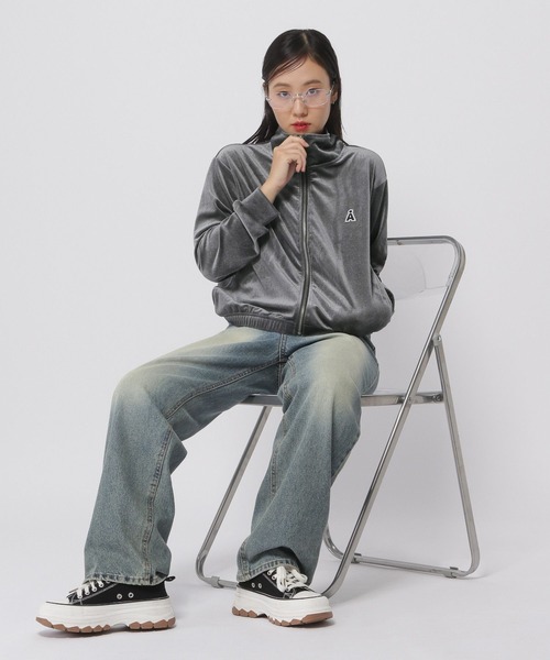 ALAND（エーランド）の「【UNISEX】ALAND／ベロアZIPジャージ（ジャージ・レディース・チャコール/ブラック・SMALL/LARGE）」の7枚目の写真