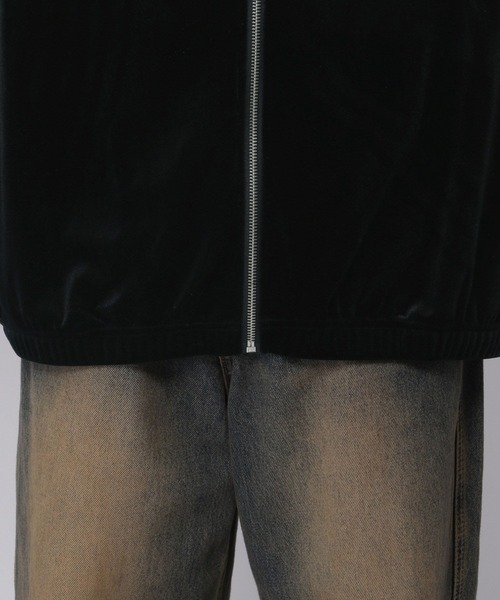 ALAND（エーランド）の「【UNISEX】ALAND／ベロアZIPジャージ（ジャージ・レディース・チャコール/ブラック・SMALL/LARGE）」の13枚目の写真