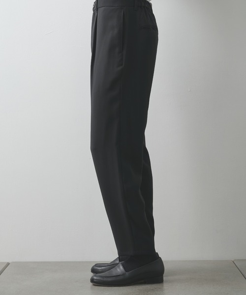STUDIOUS(ステュディオス)の「【STUDIOUS】STAR FLEX TAPERD PANTS/シワになりにくい/ウエスト調整可能(スラックス・メンズ・ブラック/ライトベージュ・1/2)」の16枚目の写真