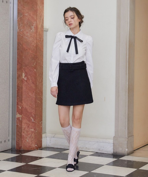 REDYAZEL（レディアゼル）の「リボンタイパフスリーブブラウス（シャツ/ブラウス・レディース・ベージュ系その他/オフホワイト/ネイビー系・FREE）」の6枚目の写真