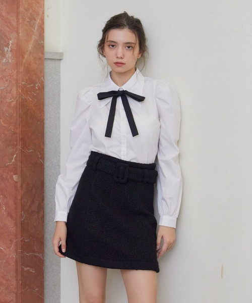 REDYAZEL（レディアゼル）の「リボンタイパフスリーブブラウス（シャツ/ブラウス・レディース・ベージュ系その他/オフホワイト/ネイビー系・FREE）」の8枚目の写真