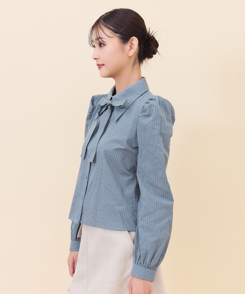 REDYAZEL（レディアゼル）の「リボンタイパフスリーブブラウス（シャツ/ブラウス・レディース・ベージュ系その他/オフホワイト/ネイビー系・FREE）」の12枚目の写真