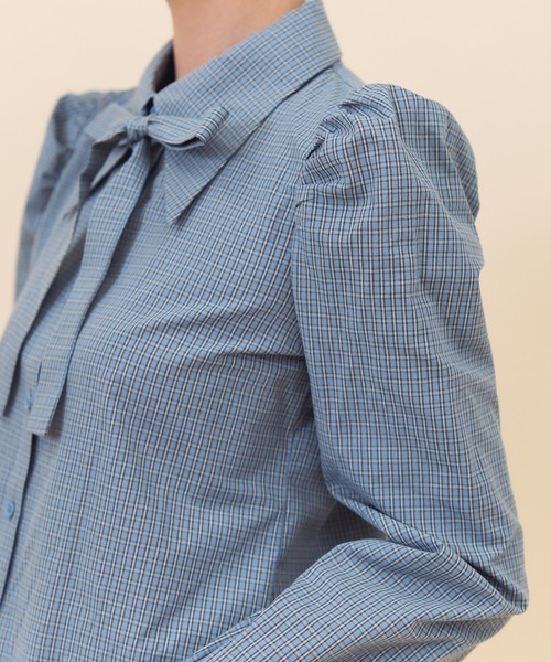 REDYAZEL（レディアゼル）の「リボンタイパフスリーブブラウス（シャツ/ブラウス・レディース・ベージュ系その他/オフホワイト/ネイビー系・FREE）」の15枚目の写真