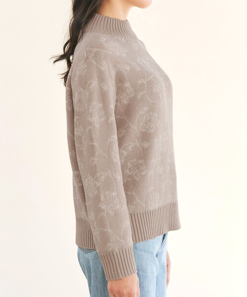 Tiaclasse(ティアクラッセ)の「【大きいサイズ】フラワージャガードニットトップス(ニット/セーター・レディース・サックスブルー/ネイビー/ベージュ・XXL/XL)」の7枚目の写真