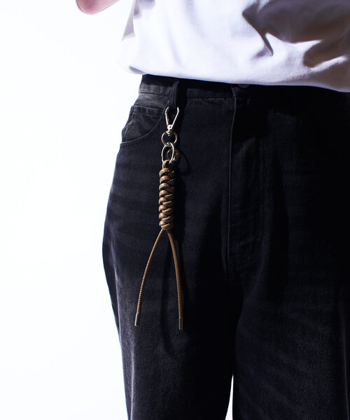 ITTI（イッチ）の「【ITTI/イッチ】CRISTY SNAKEKNOT CHARM / STCOW（ブローチ/コサージュ・メンズ・ブラック/アイボリー/バーガンディー/グレー系その他・FREE）」の16枚目の写真