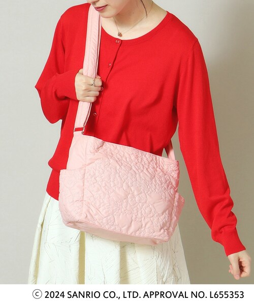 ITS'DEMO（イッツデモ）の「◆【ハローキティコラボ】ロゴキルト舟型ショルダー（ショルダーバッグ・レディース・ブラック/アイボリー/ピンク系・00）」の3枚目の写真