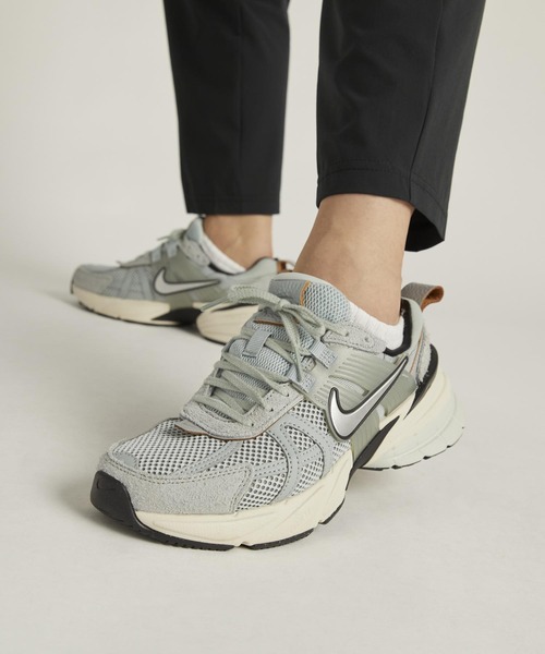 W NIKE v2k run 24cm FN6703-003 ナイキスニーカー セール】ナイキ V2K ラン ウィメンズシューズ / Nike V2K Run
