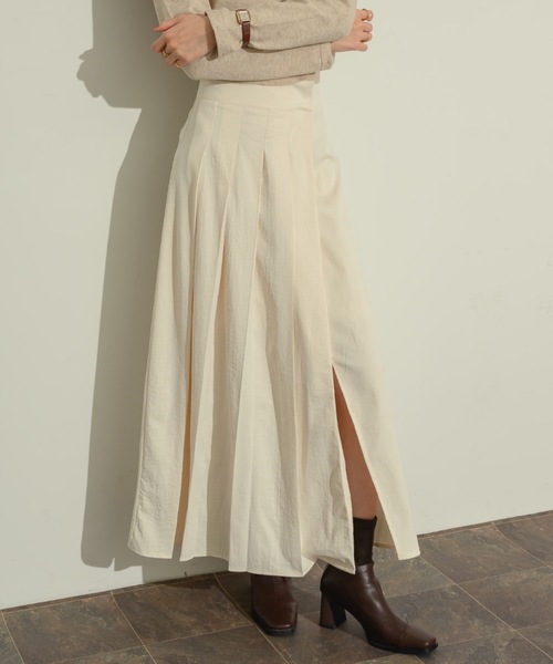 レイヤードプリーツスカート（スカート）｜NEUNA（ヌナ）