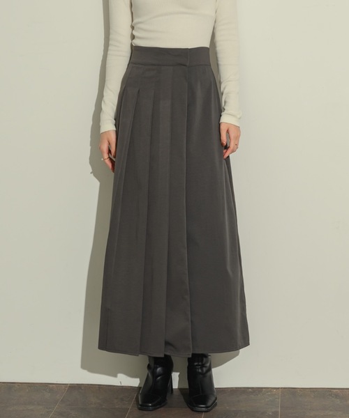 レイヤードプリーツスカート（スカート）｜NEUNA（ヌナ）