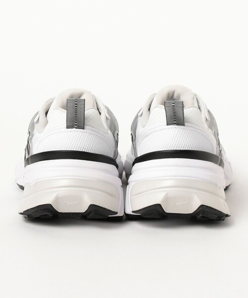 ◆ベスト◆シーン●ナイキ女性V2Kラン HF5342-100 NIKE / V2K ラン / ナイキ / V2K RUN / ウィメンズ / HF5342-100