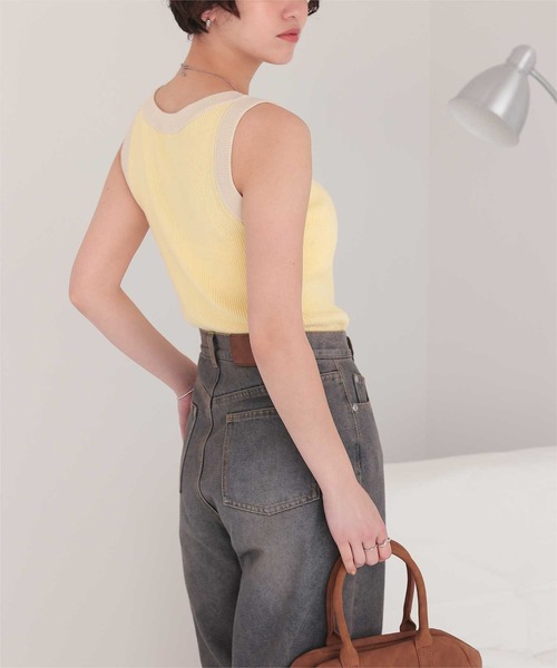 titivate（ティティベイト）の「配色リブニットタンクトップ（タンクトップ・レディース・ブラウン系その他2/ブラウン系その他/ブラック系その他/ホワイト系その他/ブルー系その他/イエロー系その他/グレー系その他/ホワイト系その他2/ブラック系その他2・L/M/S）」の18枚目の写真