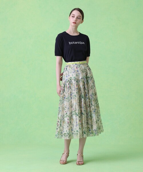 ANAYI(アナイ)の「BOTANIQUE ロゴ プルオーバー(ニット/セーター・レディース・オフホワイト/ネイビー・36/38)」の16枚目の写真