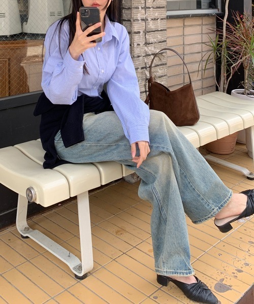 on:nue（オンニュ）の「【on:nue】[サイズ展開あり] バックポケットウォッシングワイドデニム（デニムパンツ・レディース・ブルー・LARGE/SMALL/MEDIUM）」の6枚目の写真